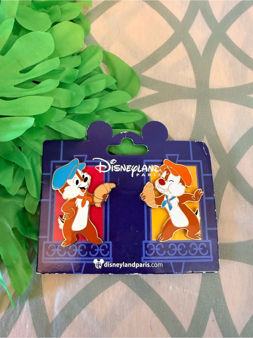 • Disneyland Paris DLP - Parisian Chip & Dale Croissants  2-pin Set